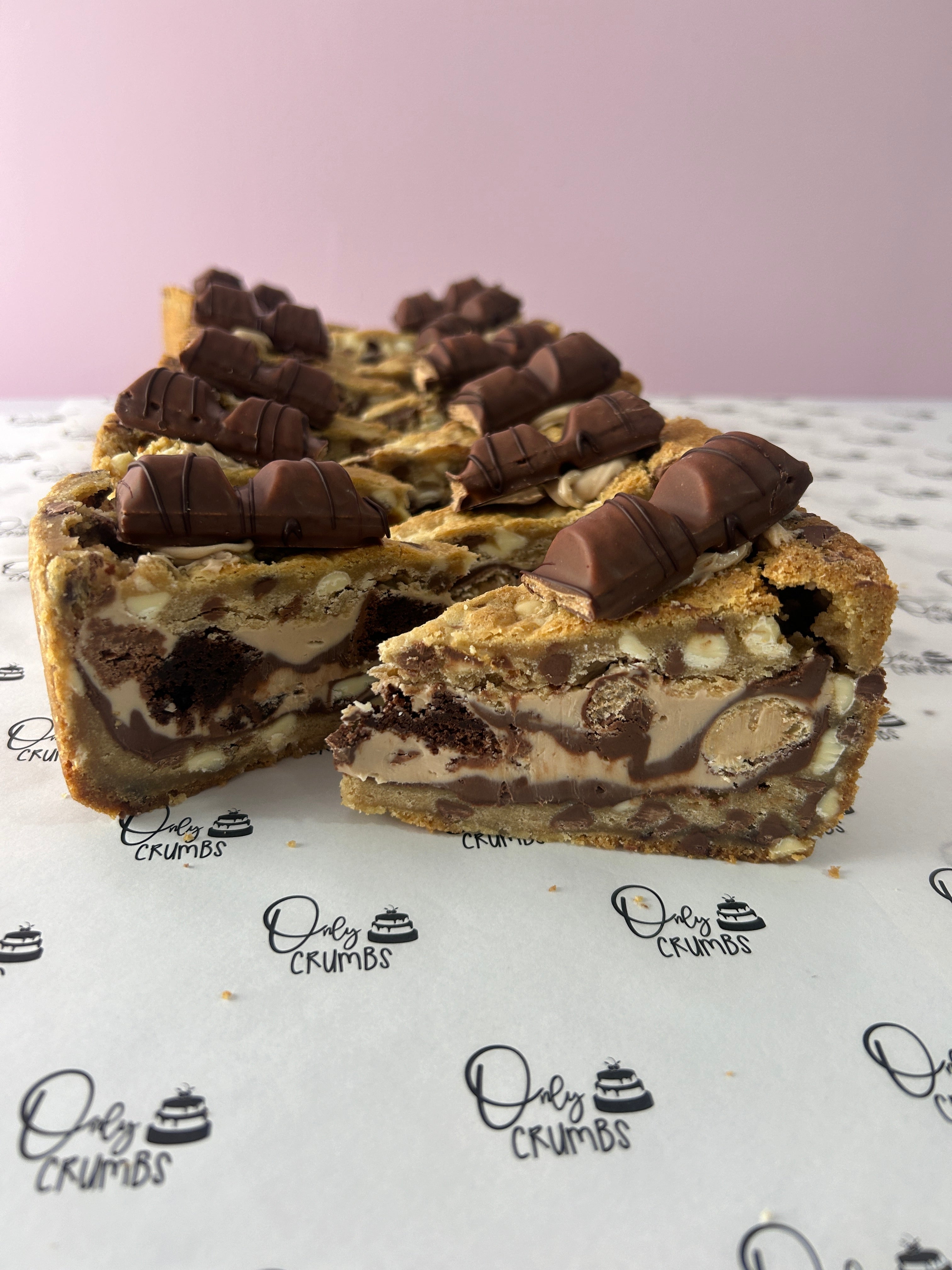 Bueno - Milk & White Choc Chunk (Whole Cookie)